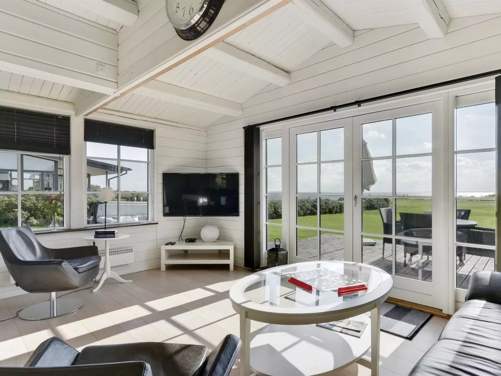 "Orsa" - 80m from the sea-Drinnen