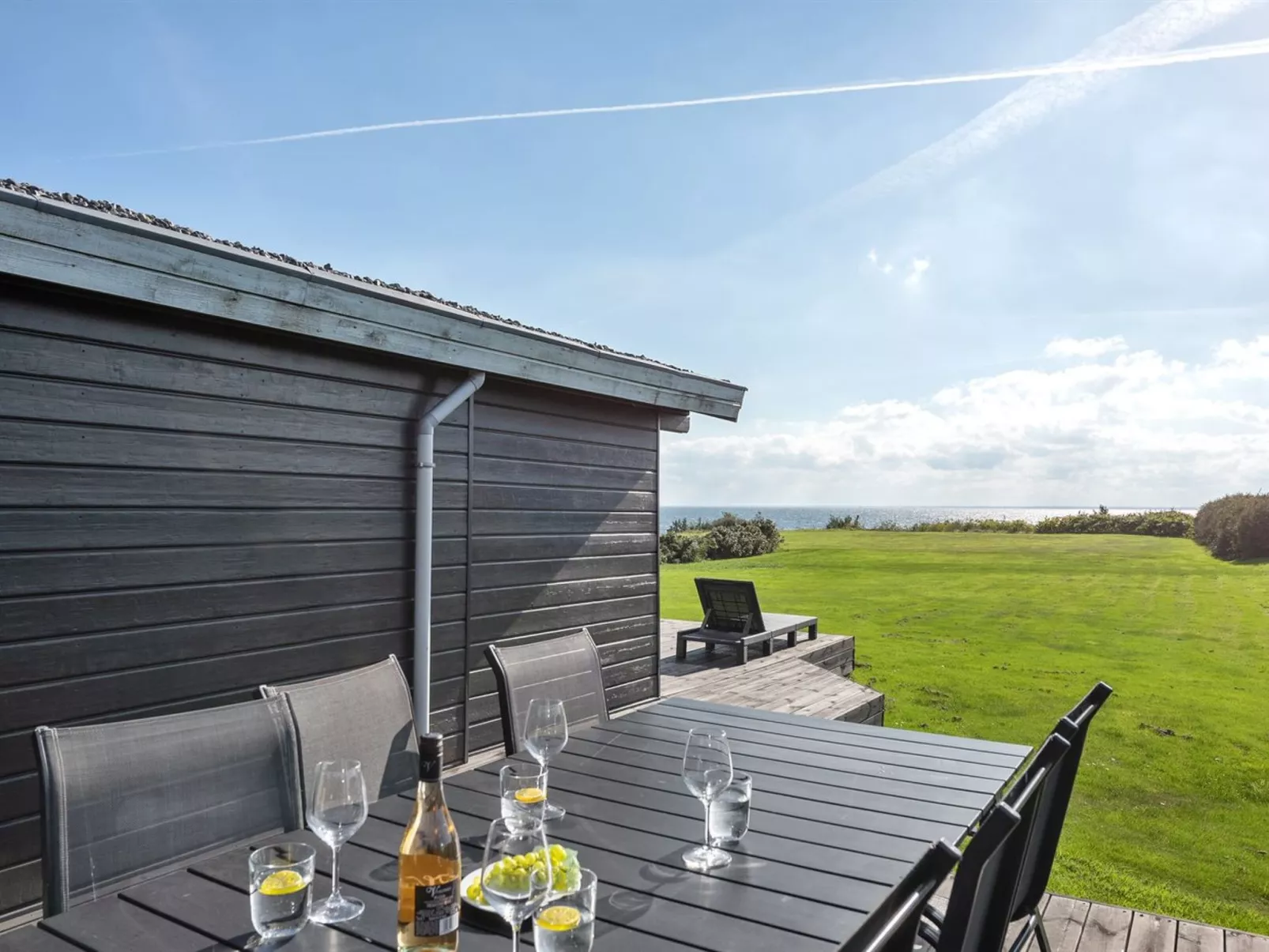 "Orsa" - 80m from the sea-Drinnen