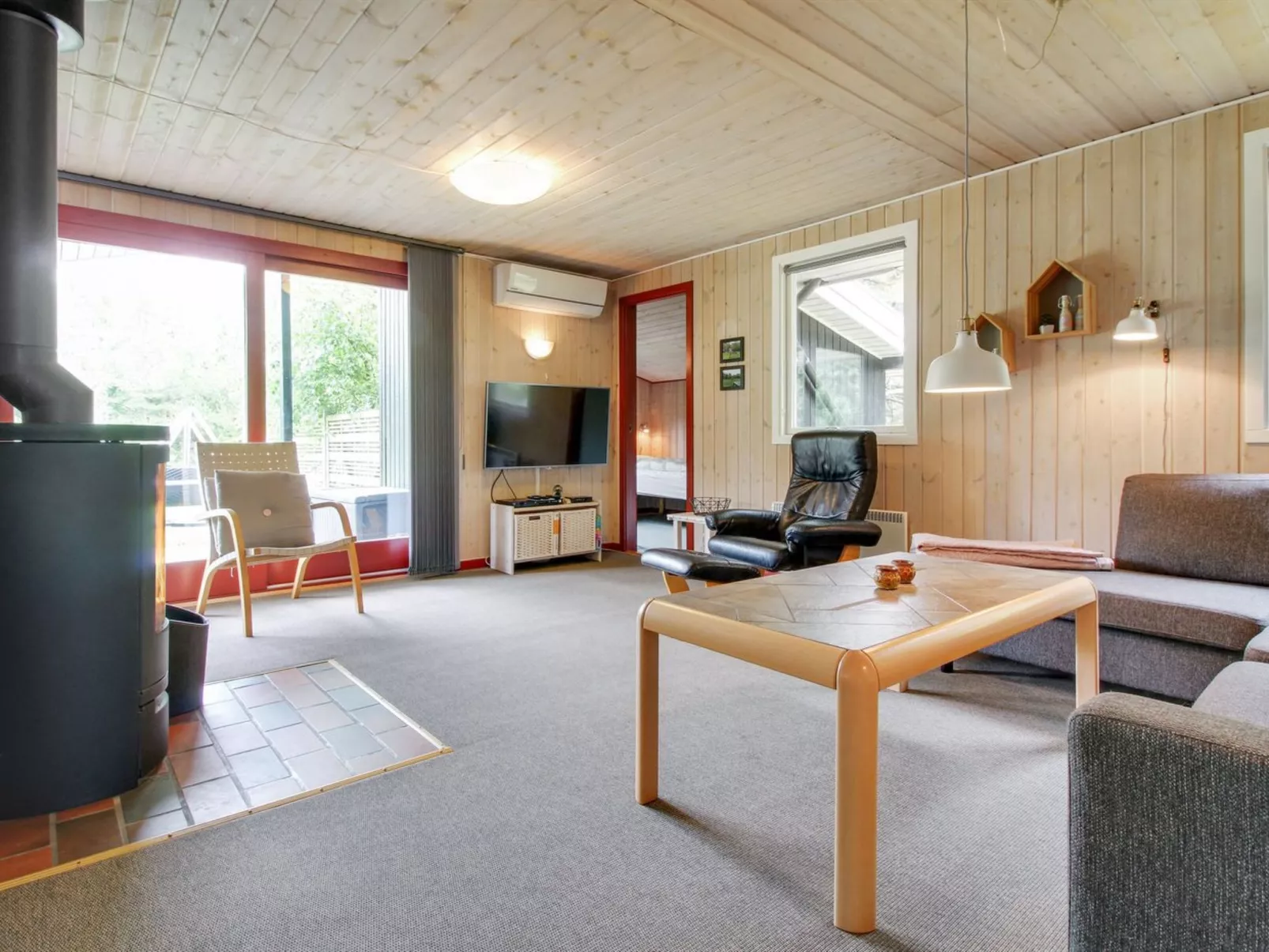 "Straale" - 1.4km from the sea-Inside
