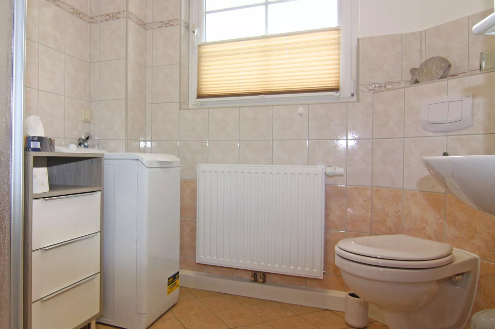 Trassenheide-Ferienwohnung EG rechts-Bathroom