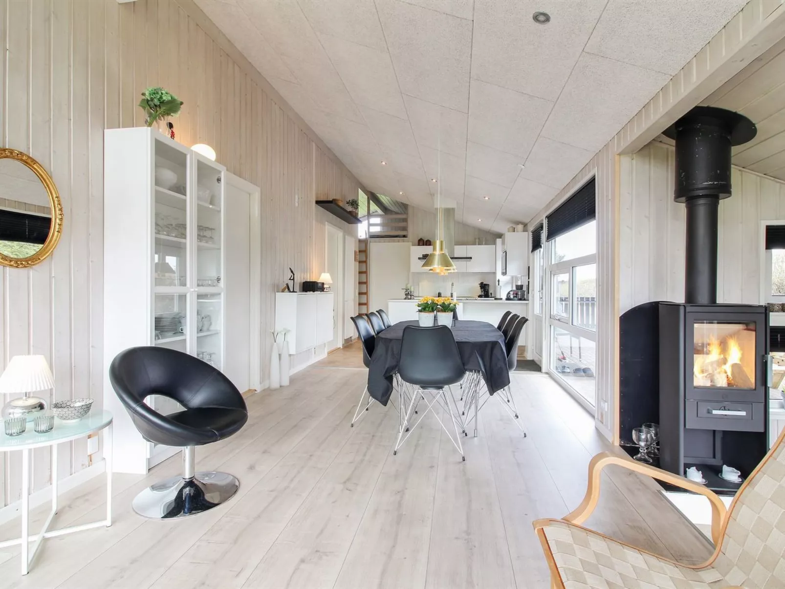 "Herbiorn" - 403m from the sea-Inside