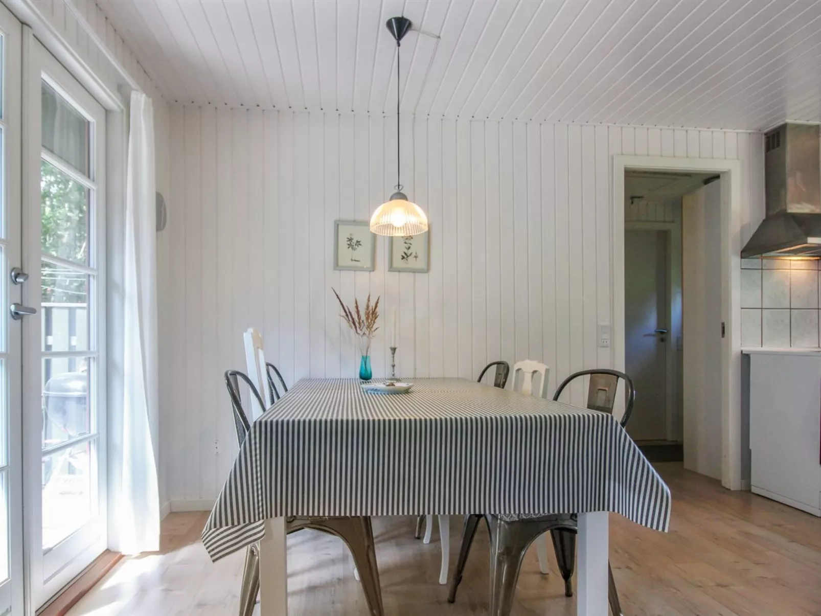 "Gustav" - 250m from the sea-Inside