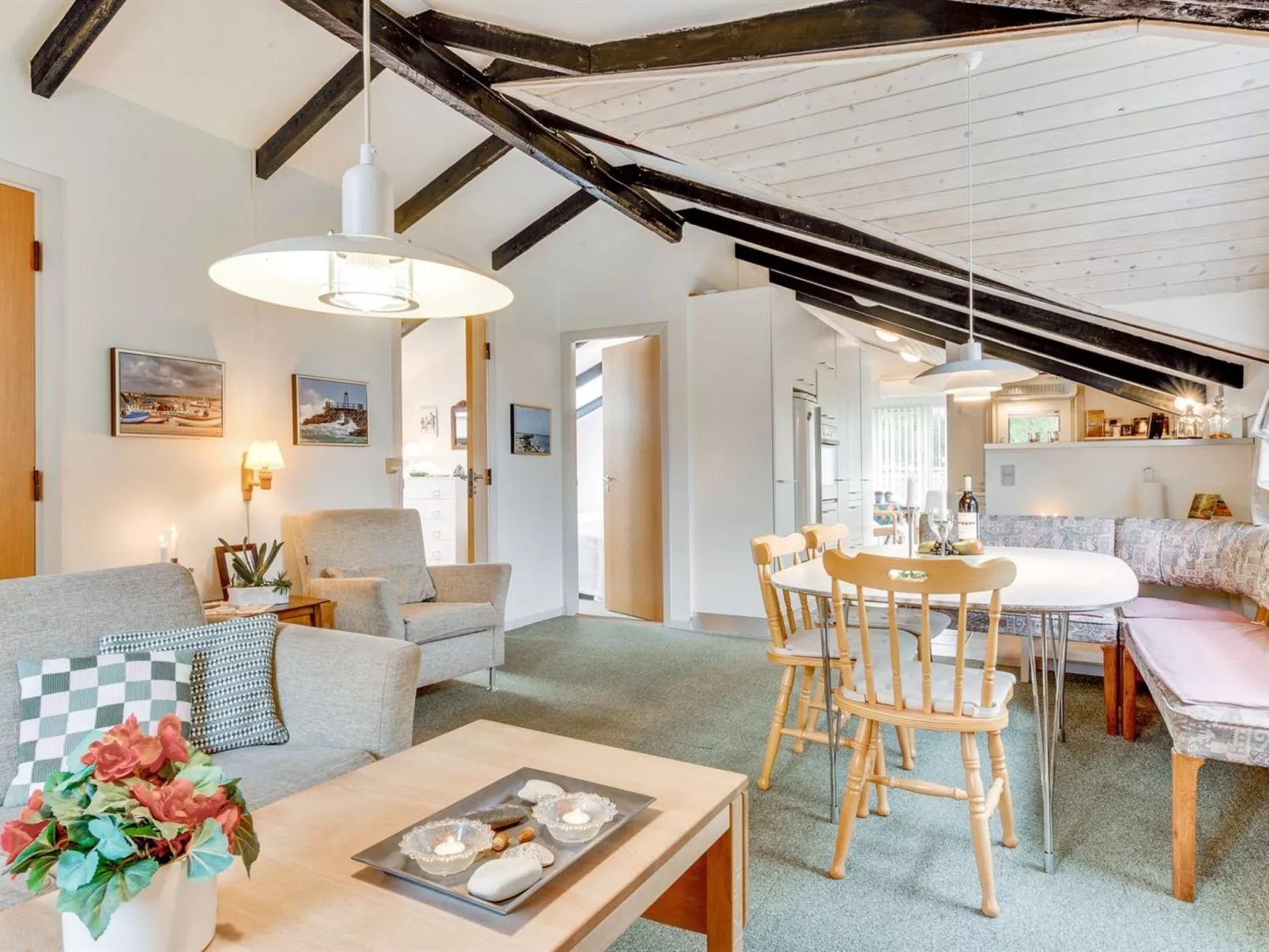 "Biriel" - 1km from the sea-Inside