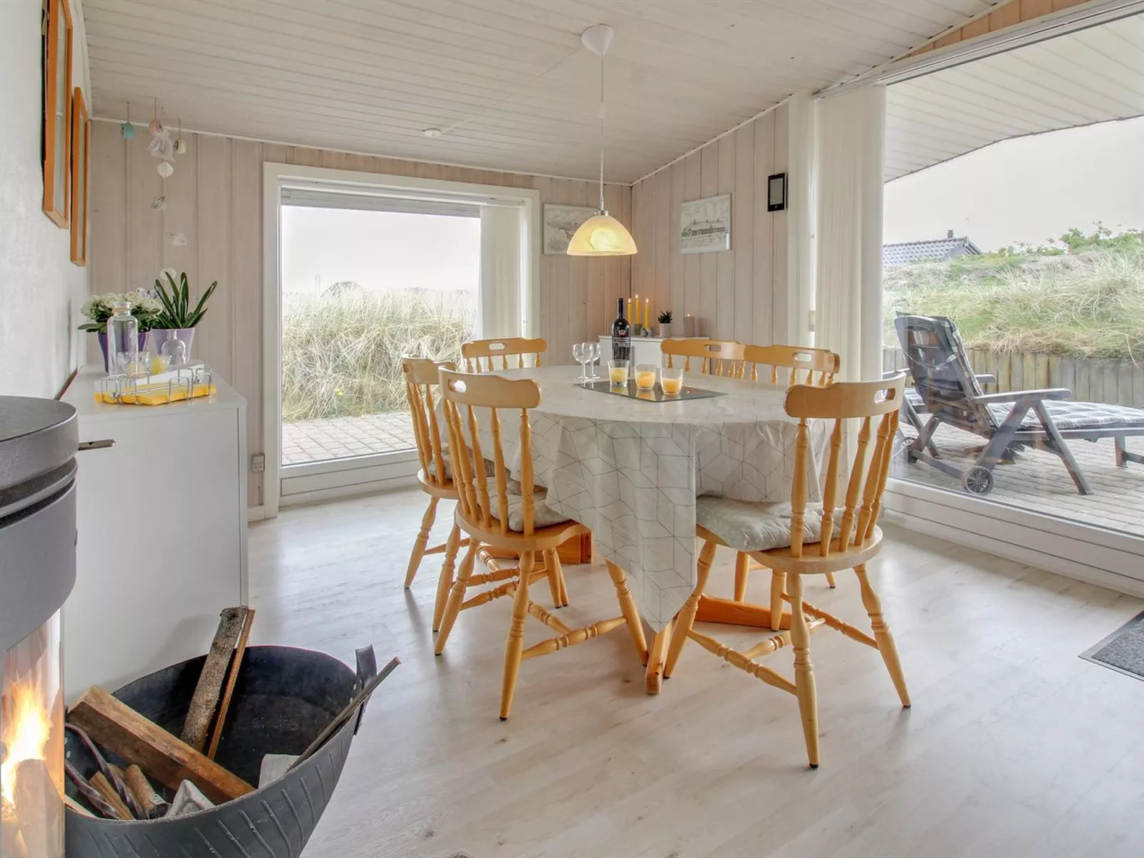 "Laurens" -  from the sea-Drinnen