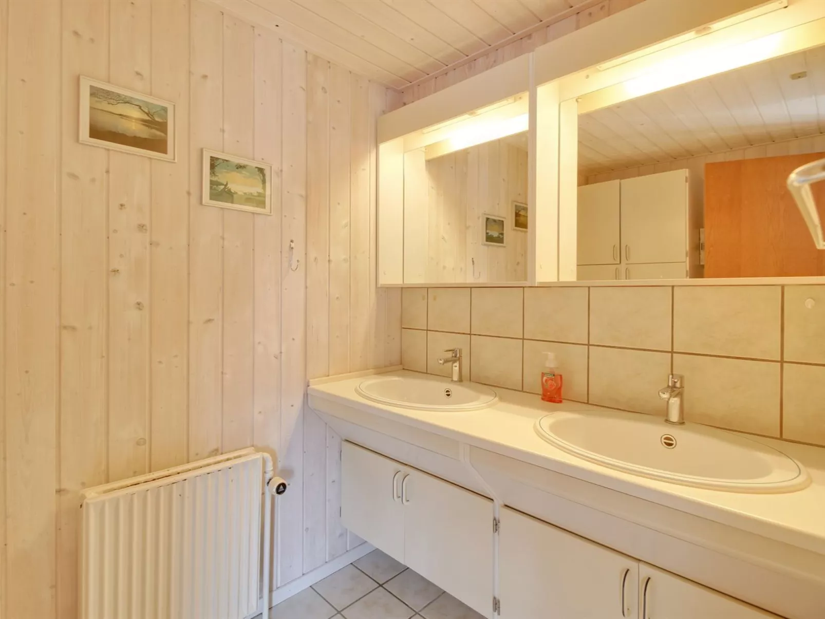 "Ingo" - 950m from the sea-Drinnen