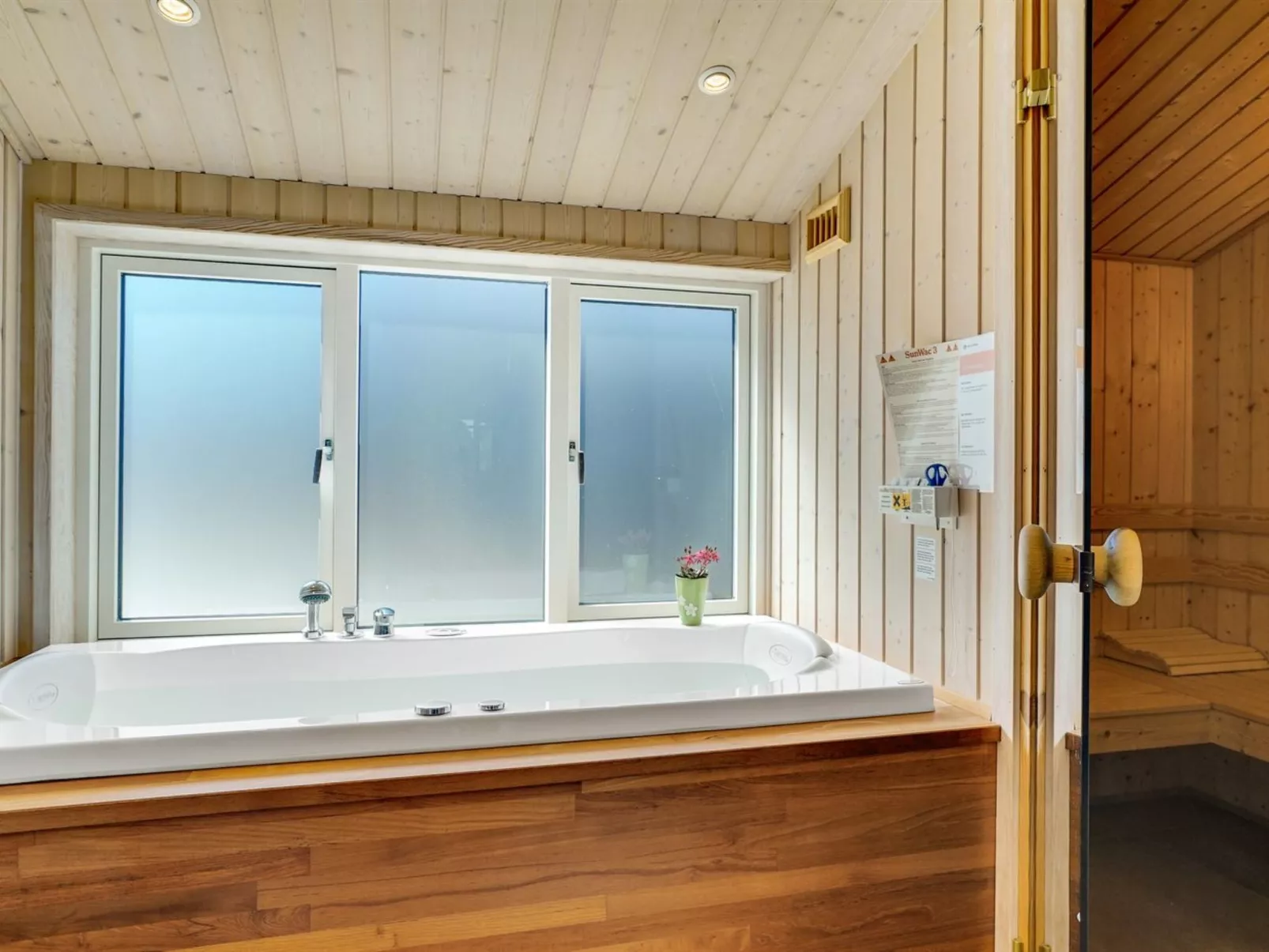 "Dorothe" - 1.4km from the sea-Inside