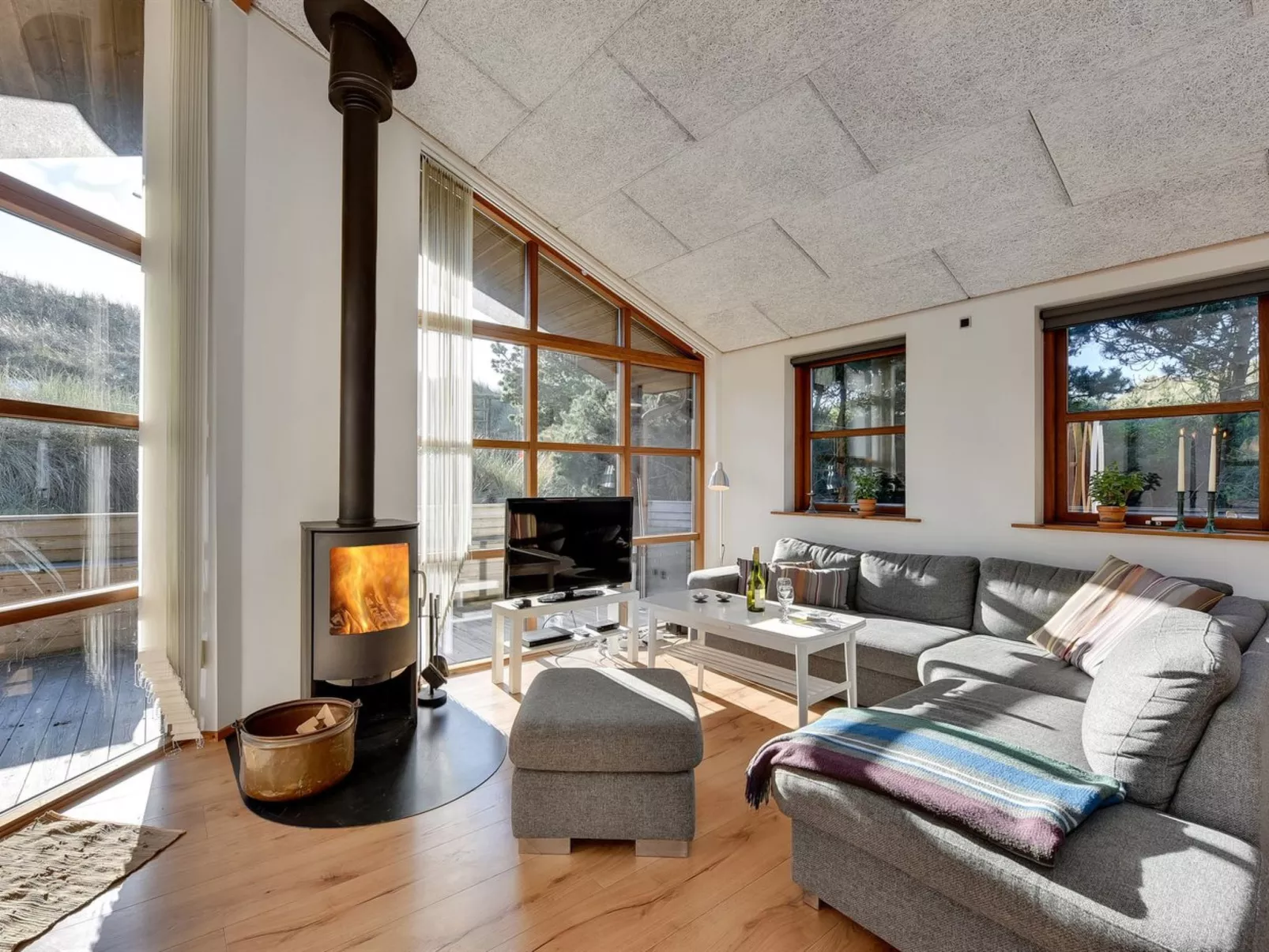 "Sila" - 800m from the sea-Inside