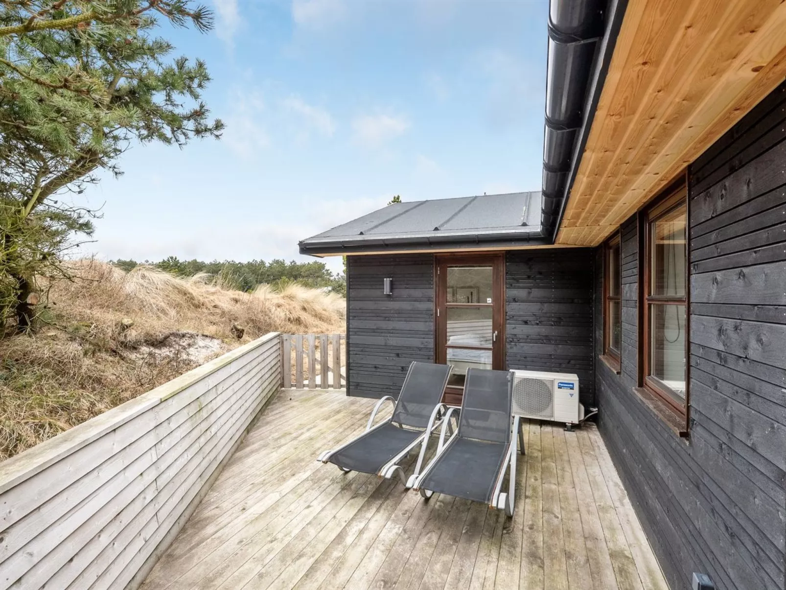 "Sila" - 800m from the sea-Outside