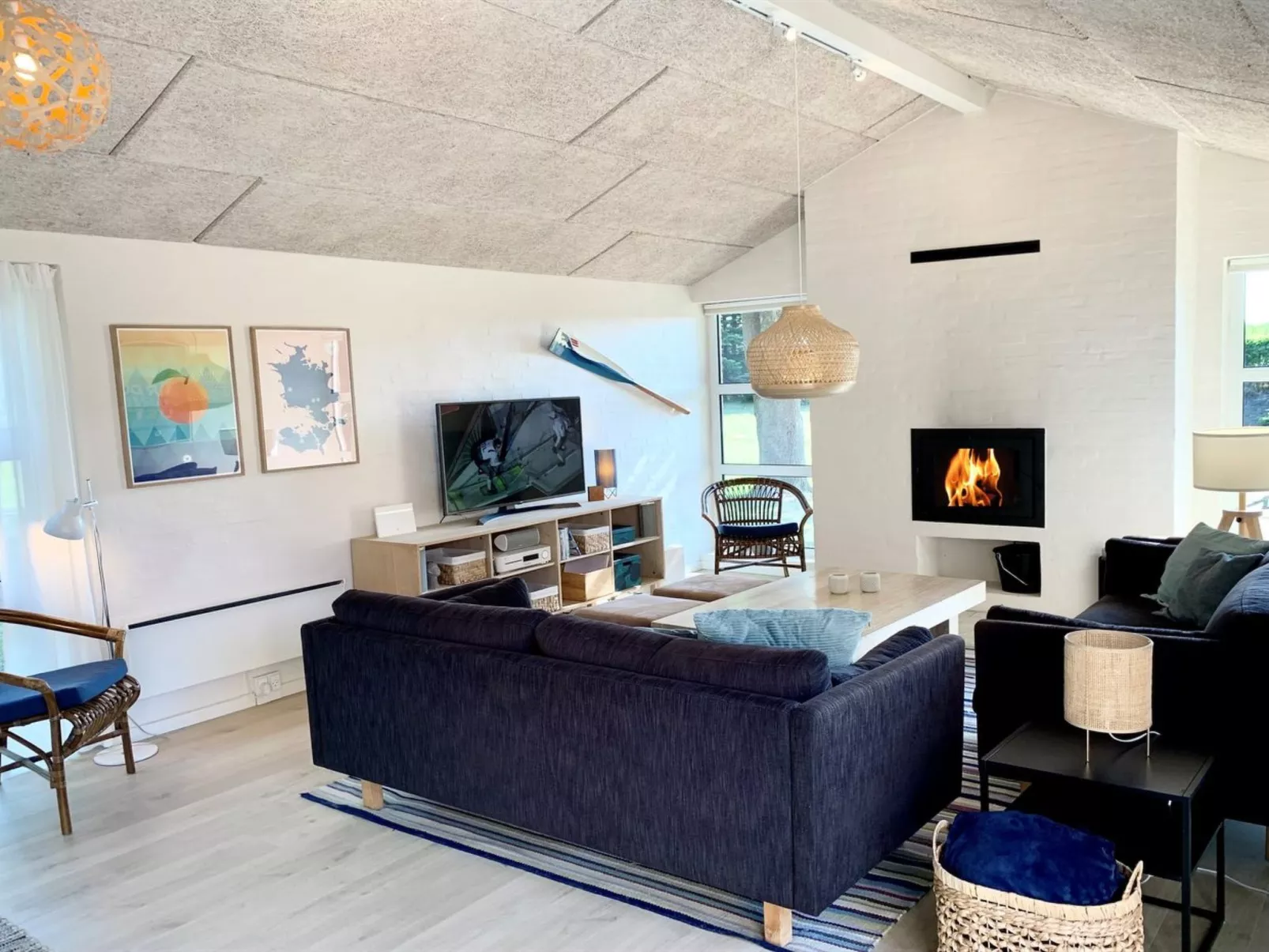 "Marjukka" - 10m from the sea-Inside
