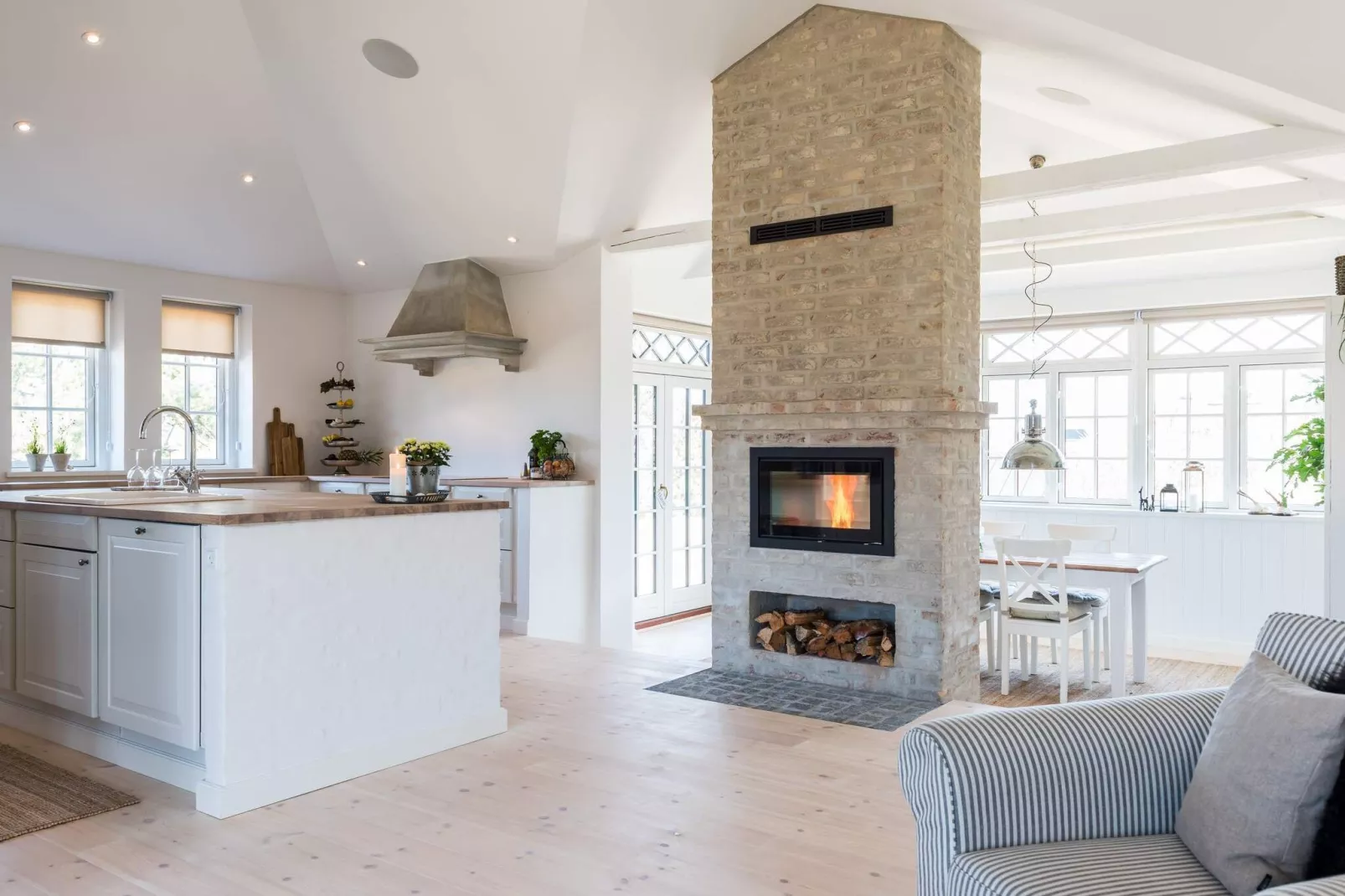 4 person holiday home in Henne-Indoor