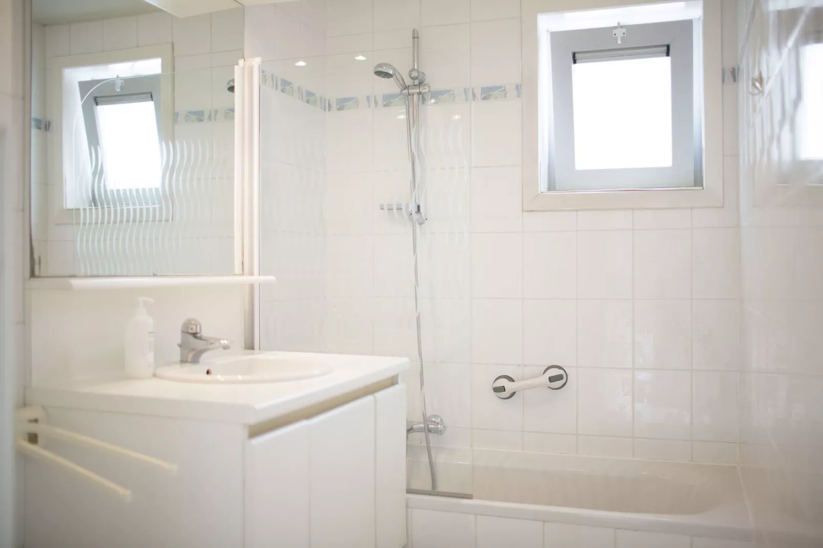 Sea Side 45-Bathroom