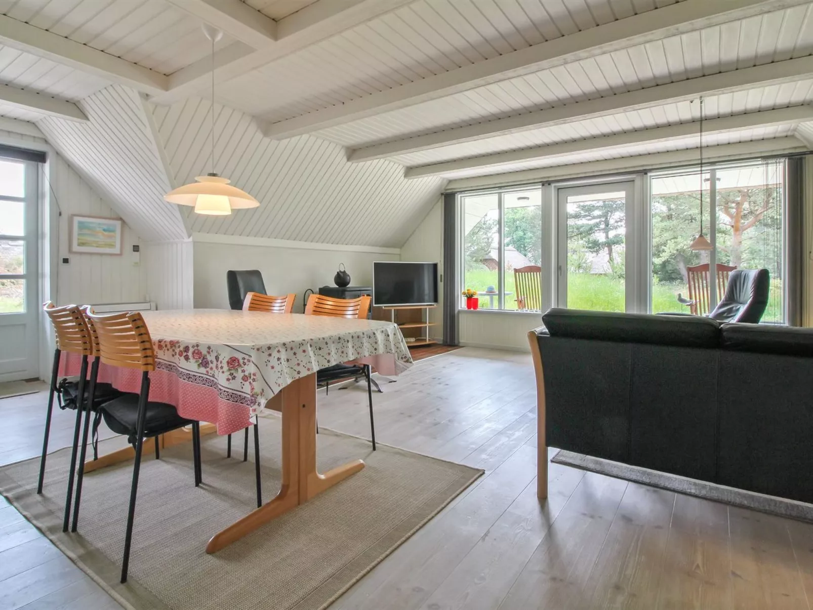 "Lilo" - 1km from the sea-Inside