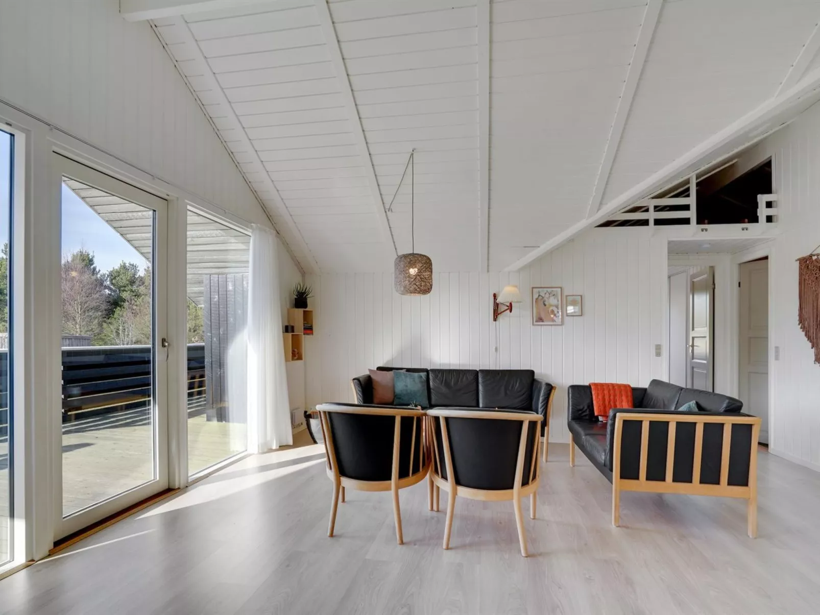 "Ilsi" - 1.5km from the sea-Inside