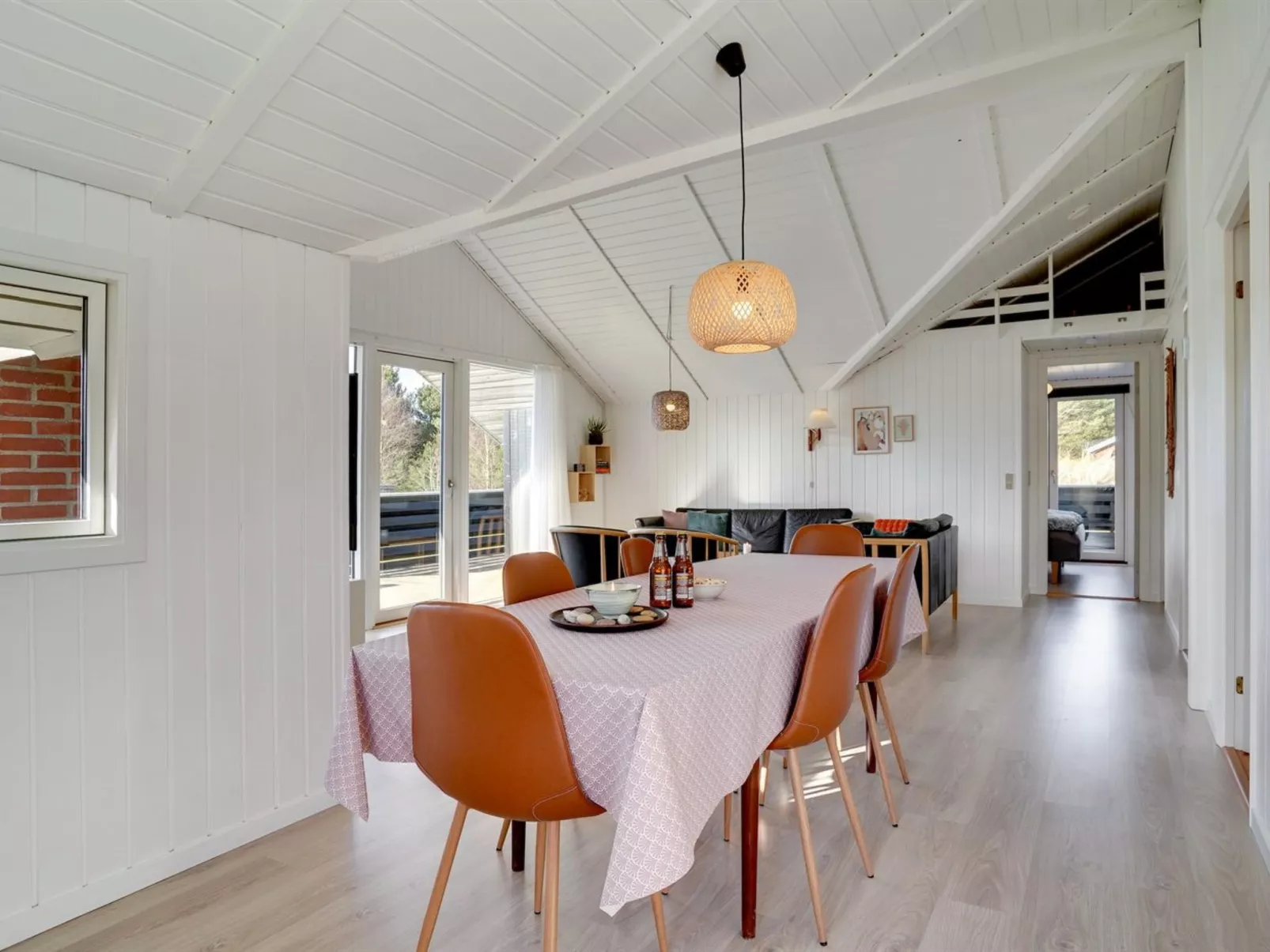 "Ilsi" - 1.5km from the sea-Inside