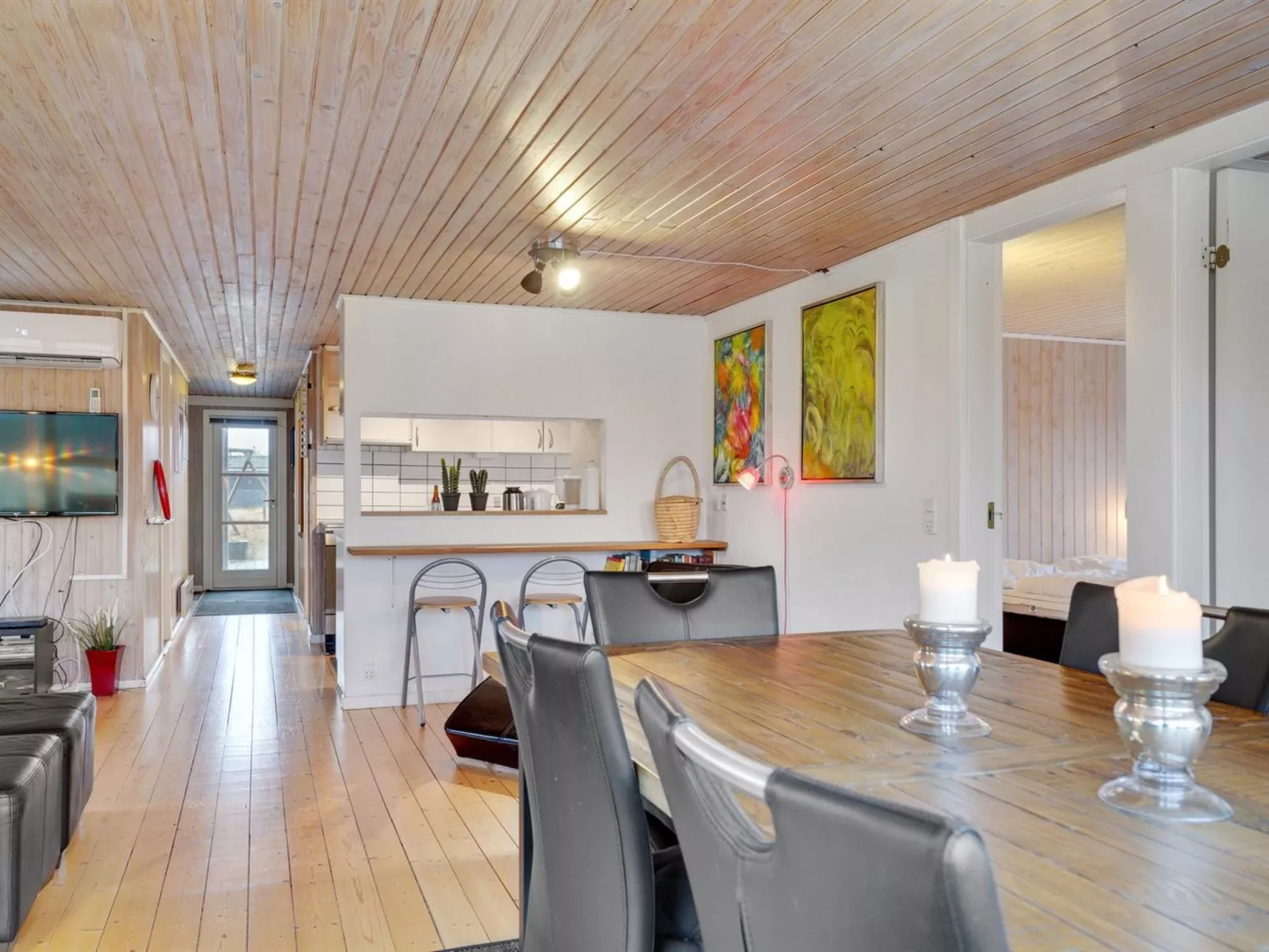 "Drifa" - 600m from the sea-Inside