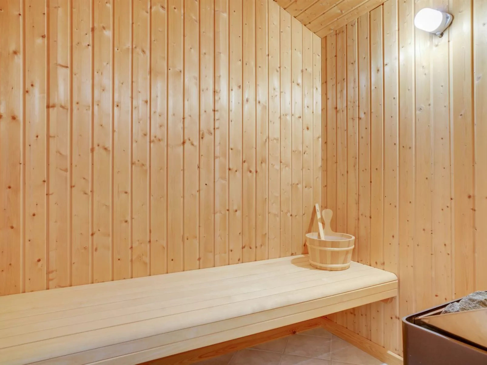 "Thomasine" - 1.5km from the sea-Drinnen
