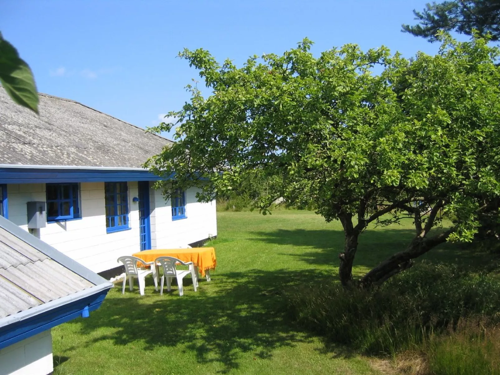"Ema" - 5km from the sea-Inside