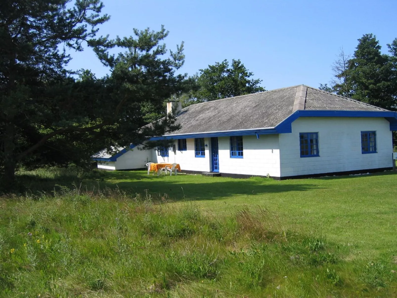 "Ema" - 5km from the sea-Inside