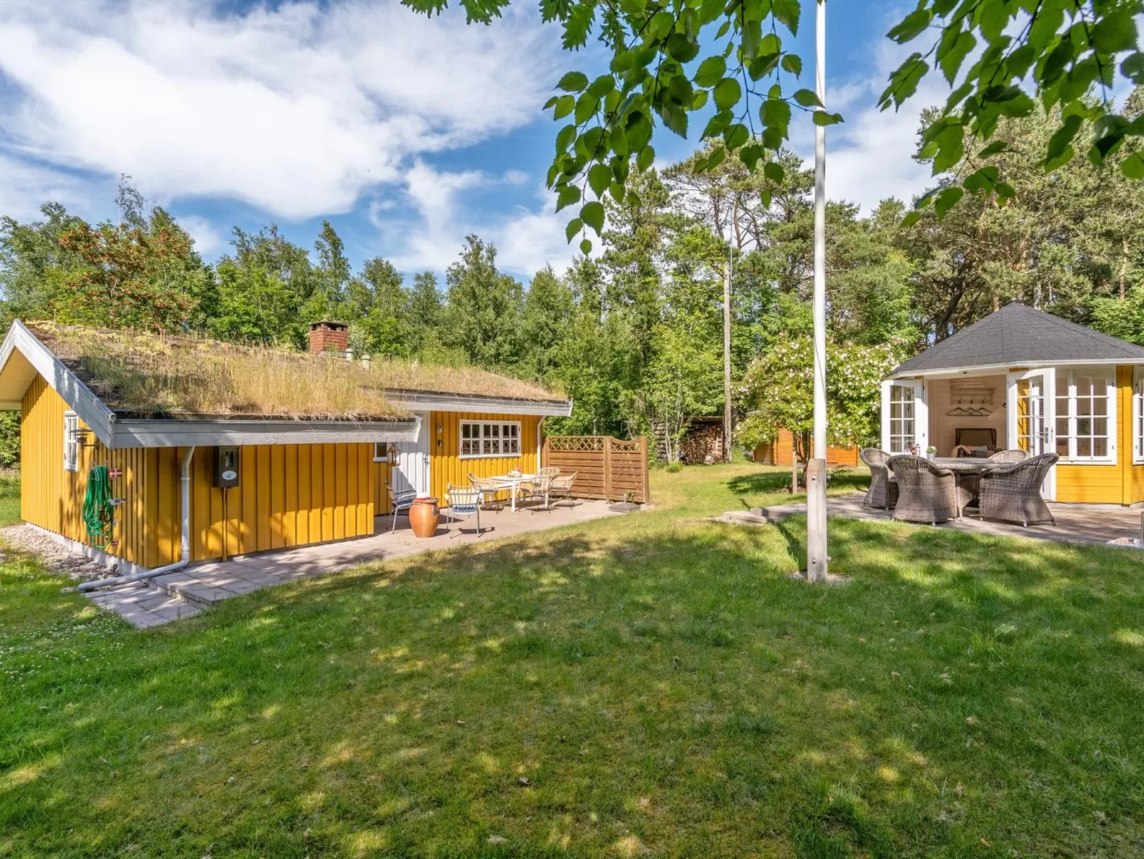 "Mirla" - 300m from the sea-Draußen