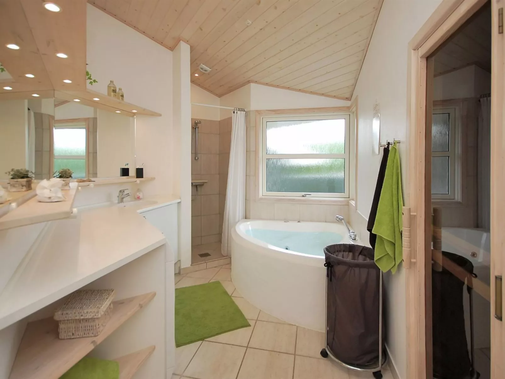 "Hildburg" - 1.5km from the sea-Inside