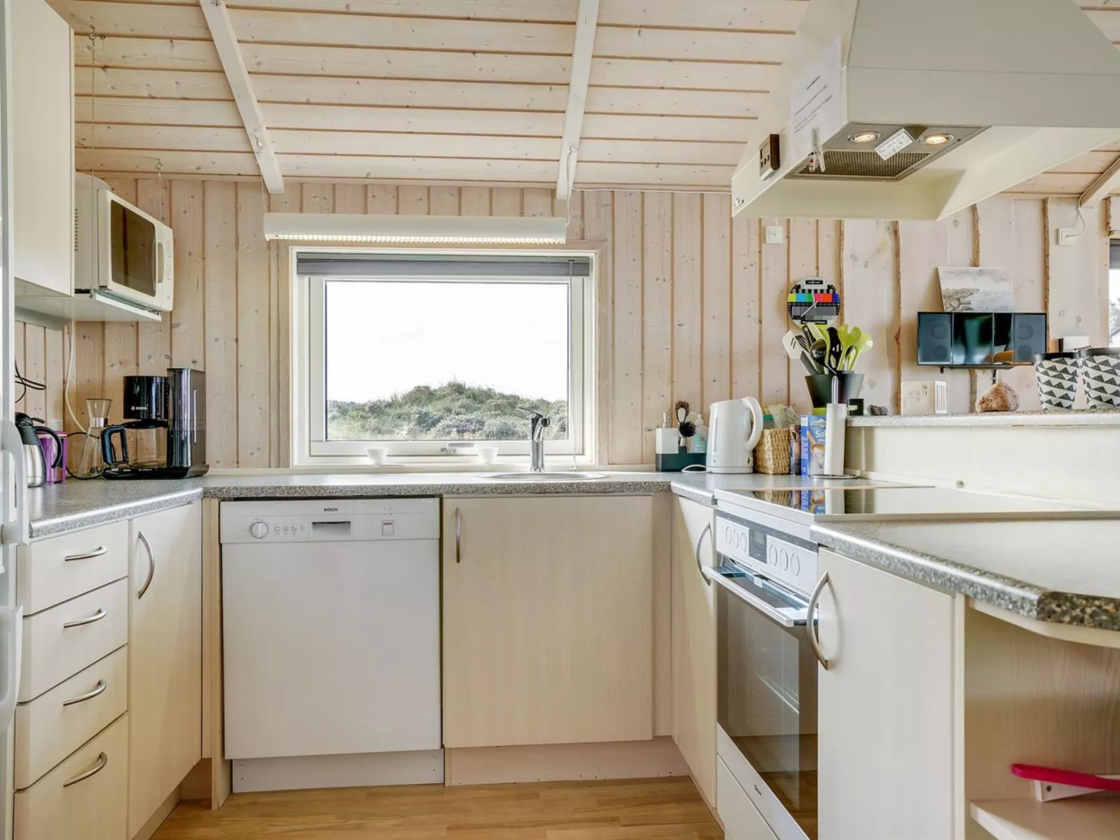 "Breide" - 250m from the sea-Inside