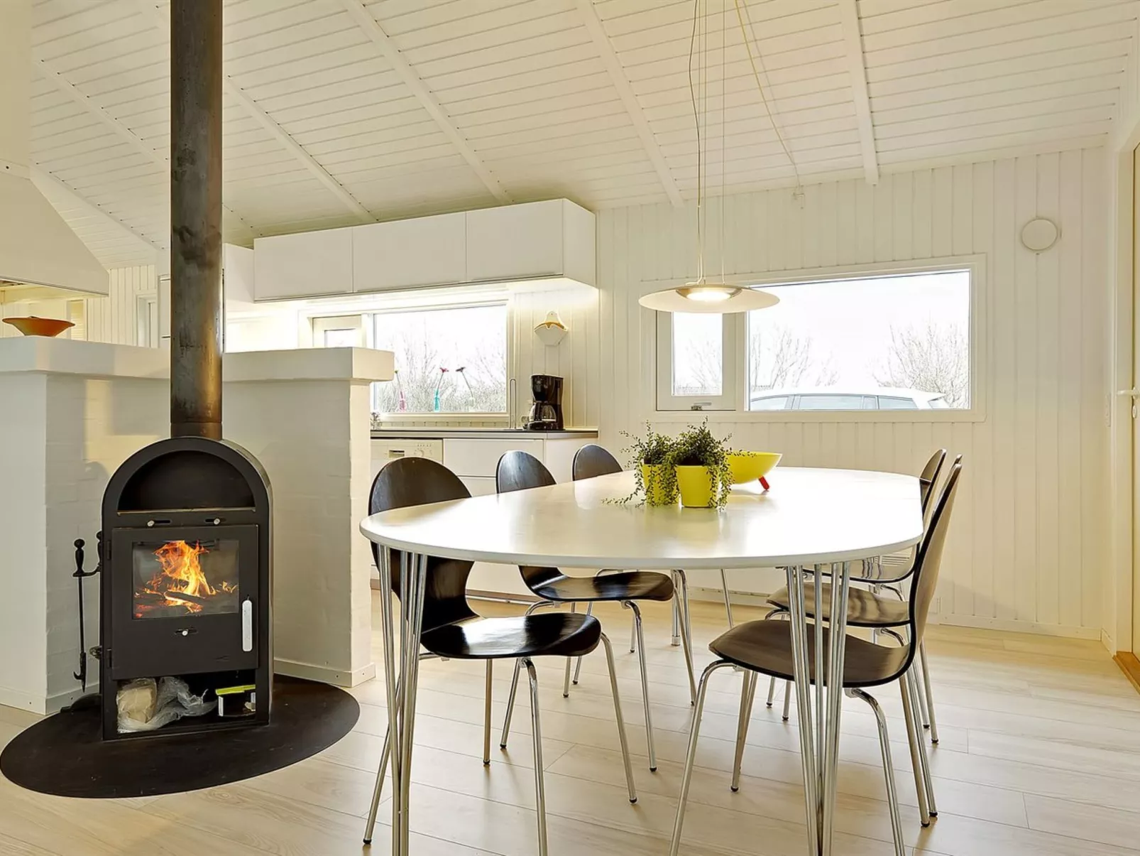"Blondine" - 940m from the sea-Inside