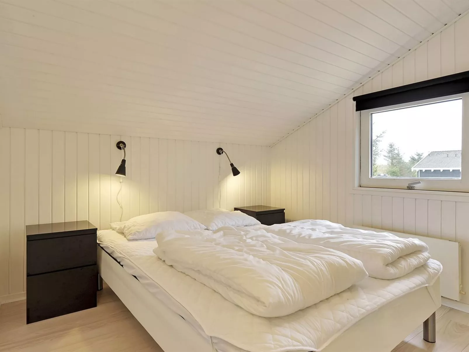 "Blondine" - 940m from the sea-Inside