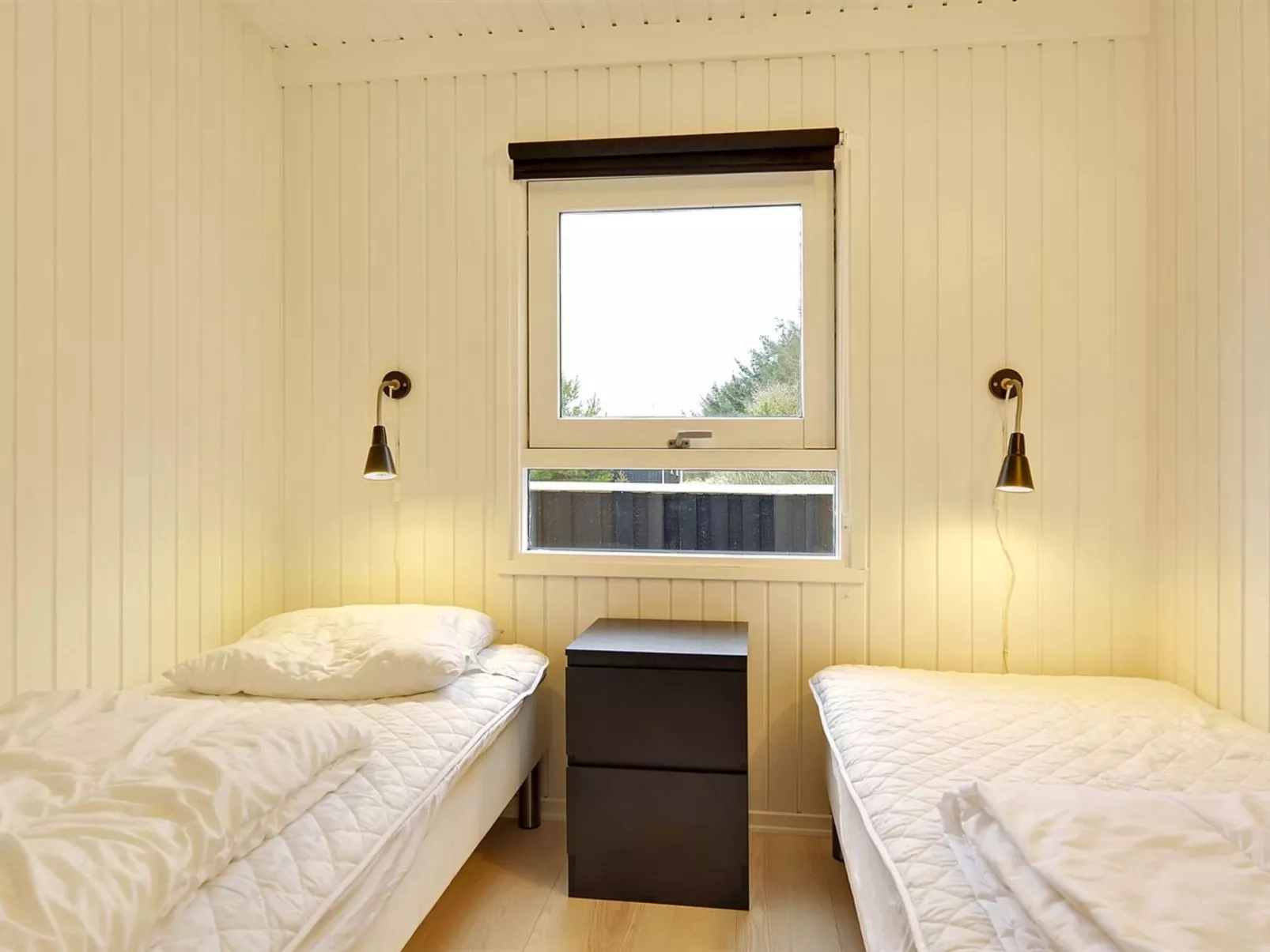 "Blondine" - 940m from the sea-Inside
