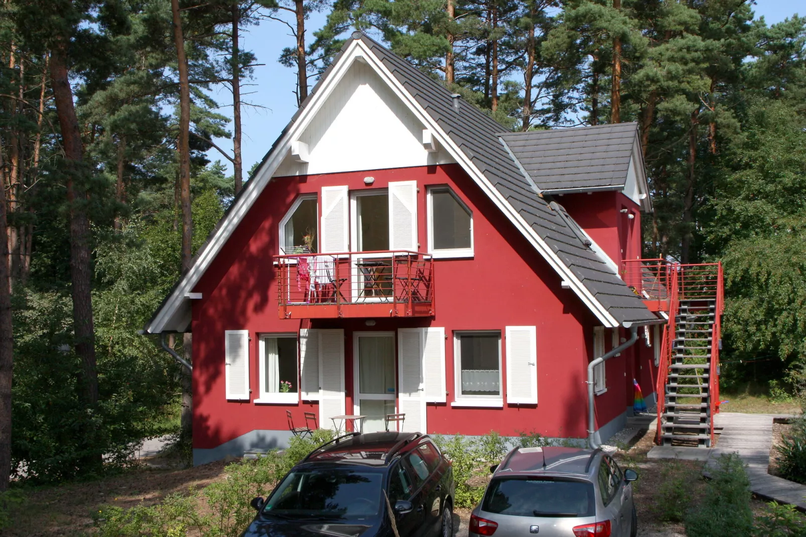 Im EG 50 qm / links-Exterior summer