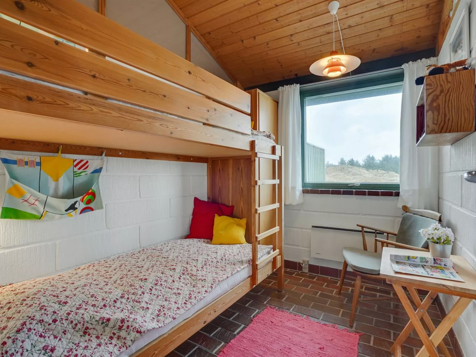 "Ehawee" - 350m from the sea-Inside