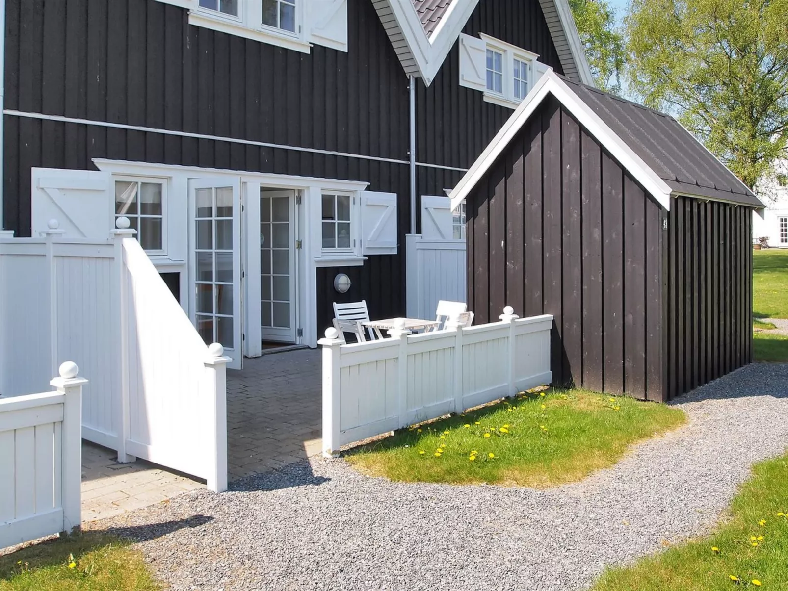 "Anniek" - 1km to the inlet-Outside