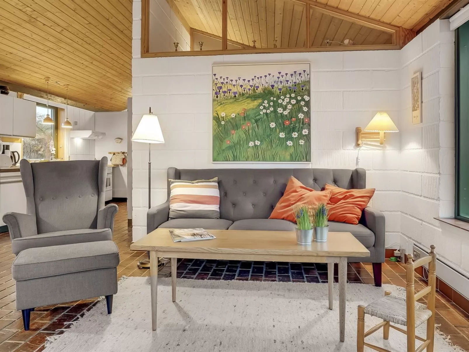 "Ehawee" - 350m from the sea-Inside