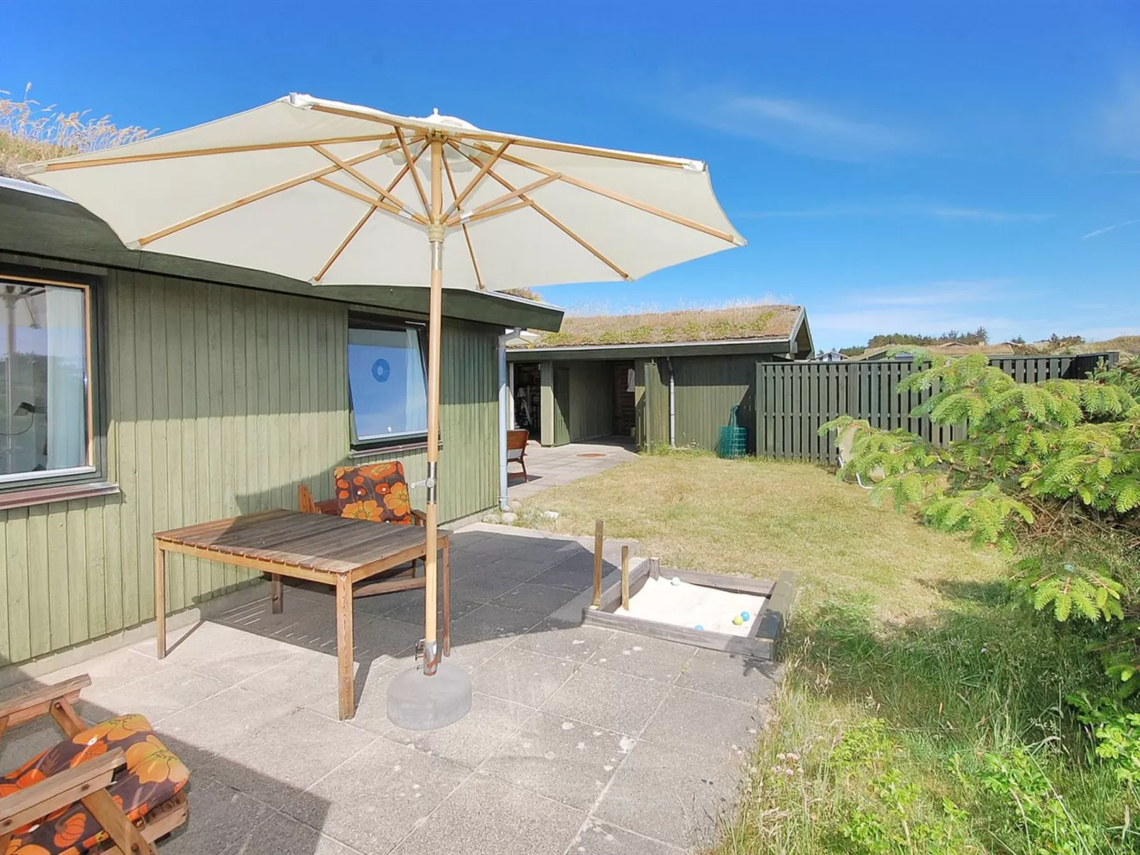 "Ehawee" - 350m from the sea-Outside