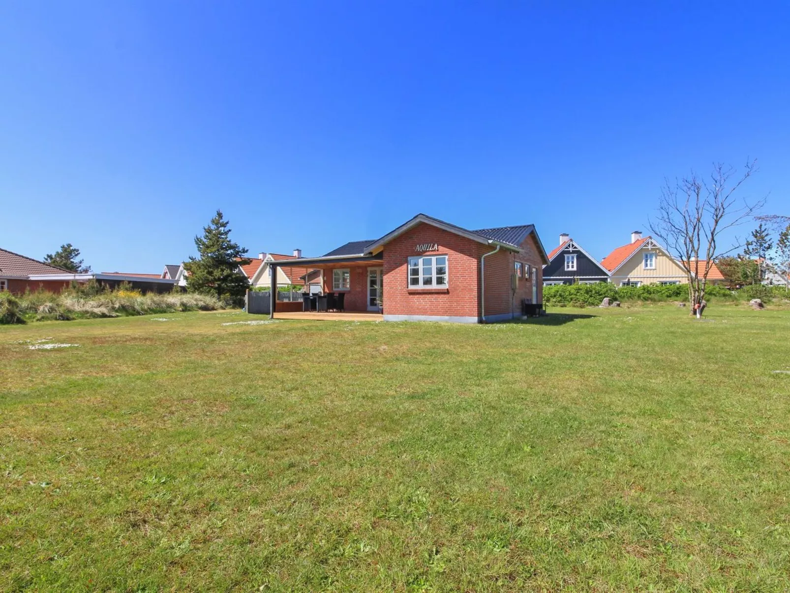 "Agni" - 800m from the sea-Draußen