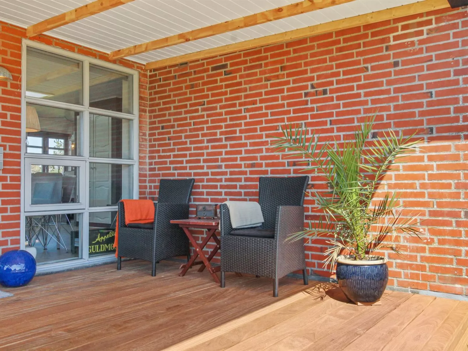 "Agni" - 800m from the sea-Drinnen