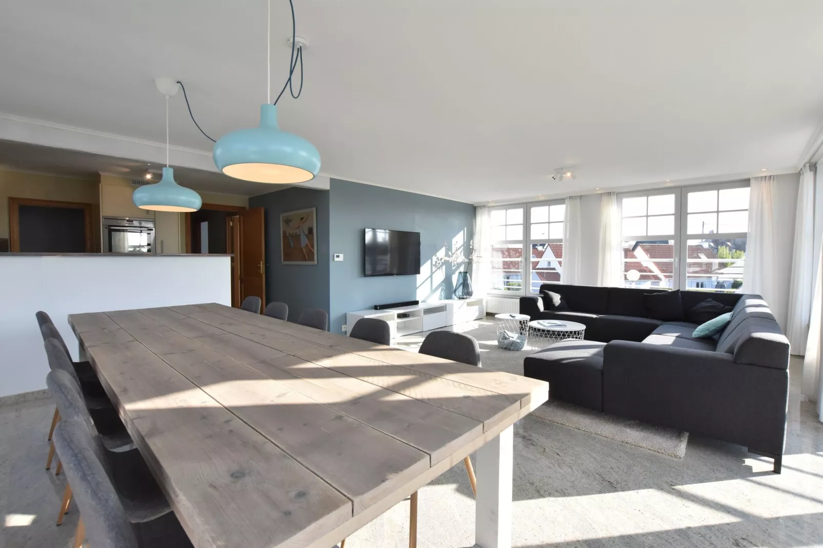SeaLoft-Dining room