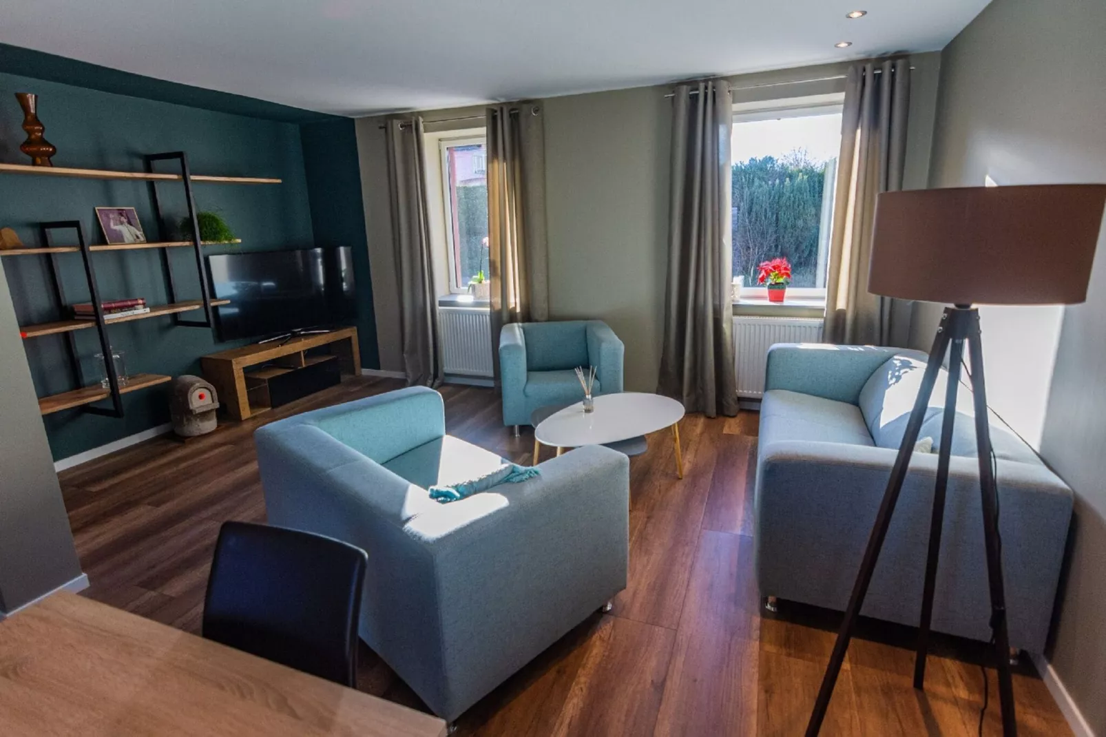 LE MILLE FIORI HOUSE-Living room
