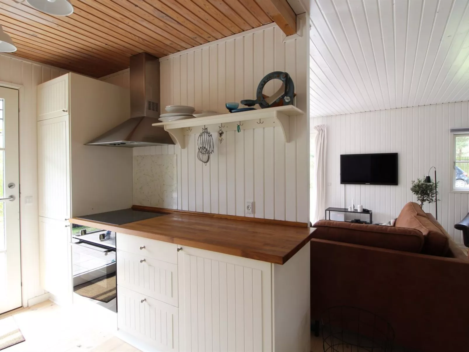 "Annlouise" - 300m from the sea-Inside