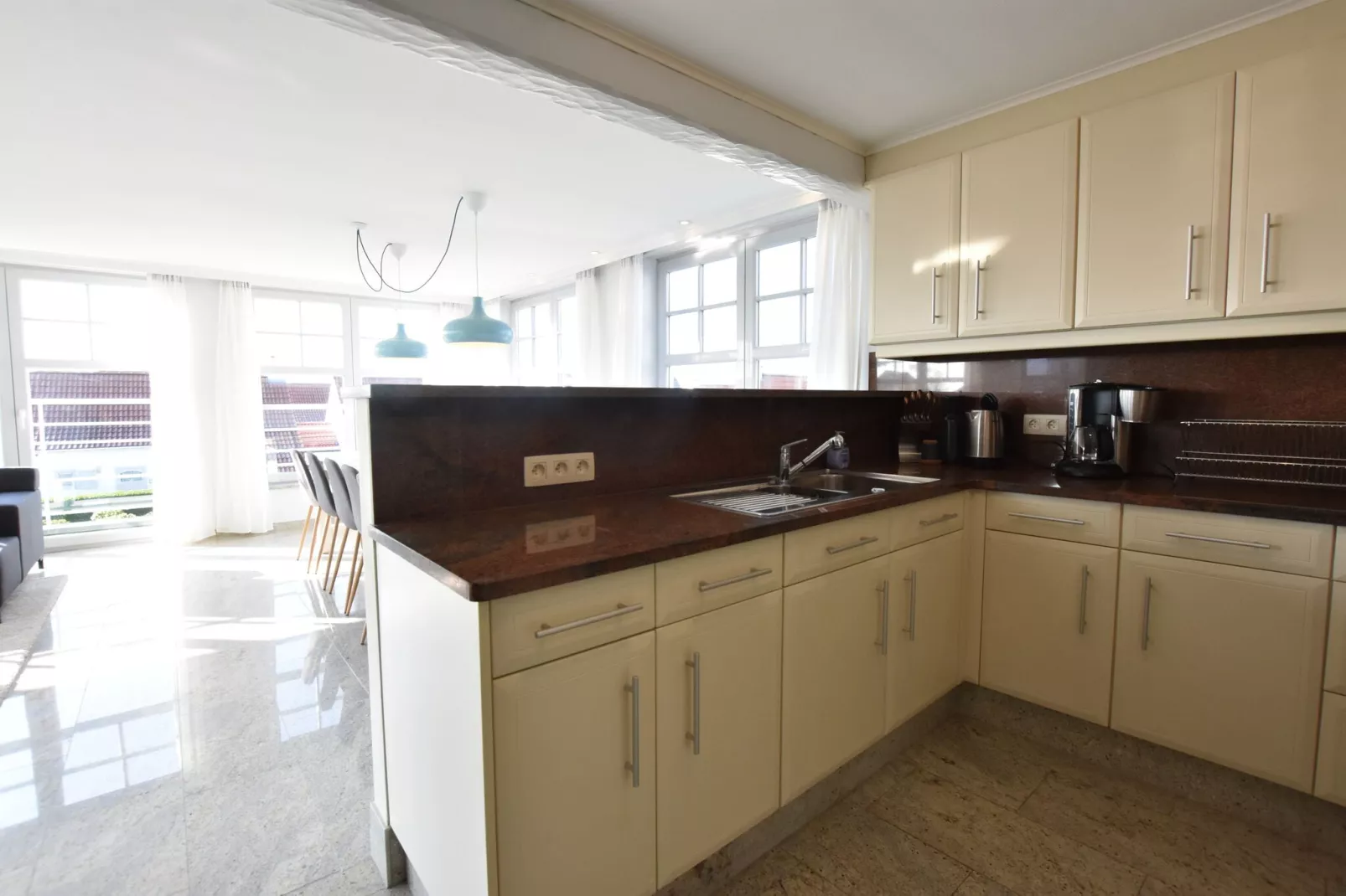 SeaLoft-Kitchen