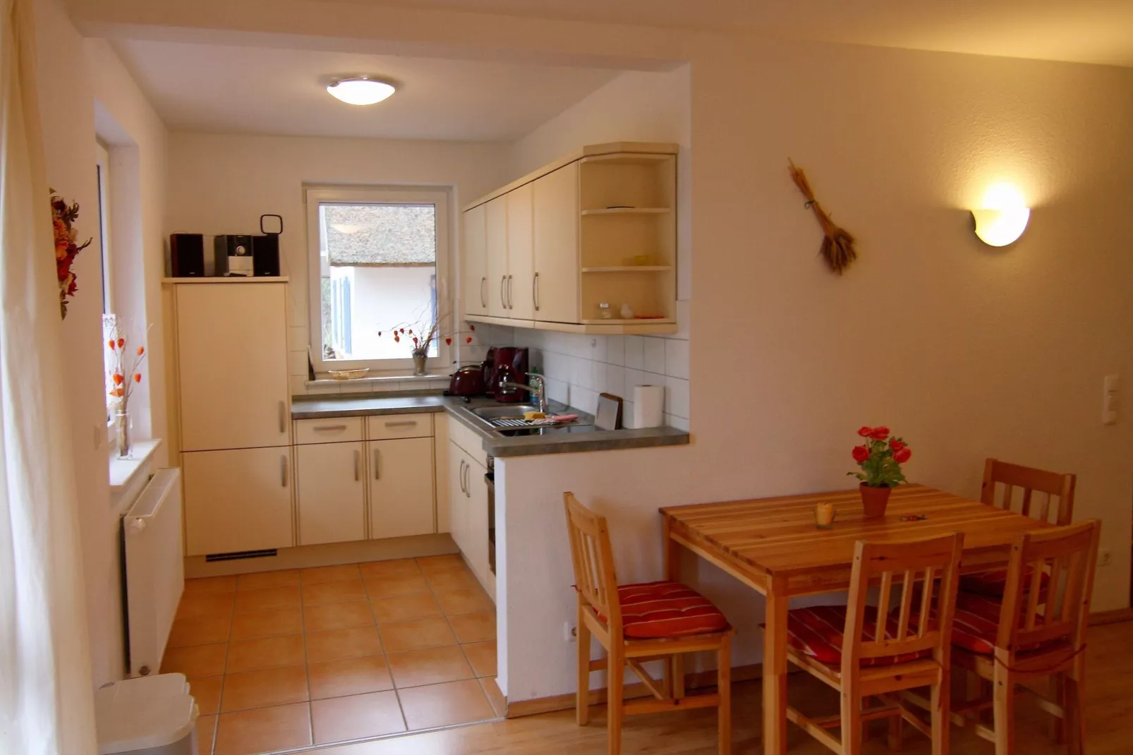 Im EG 50 qm / links-Kitchen