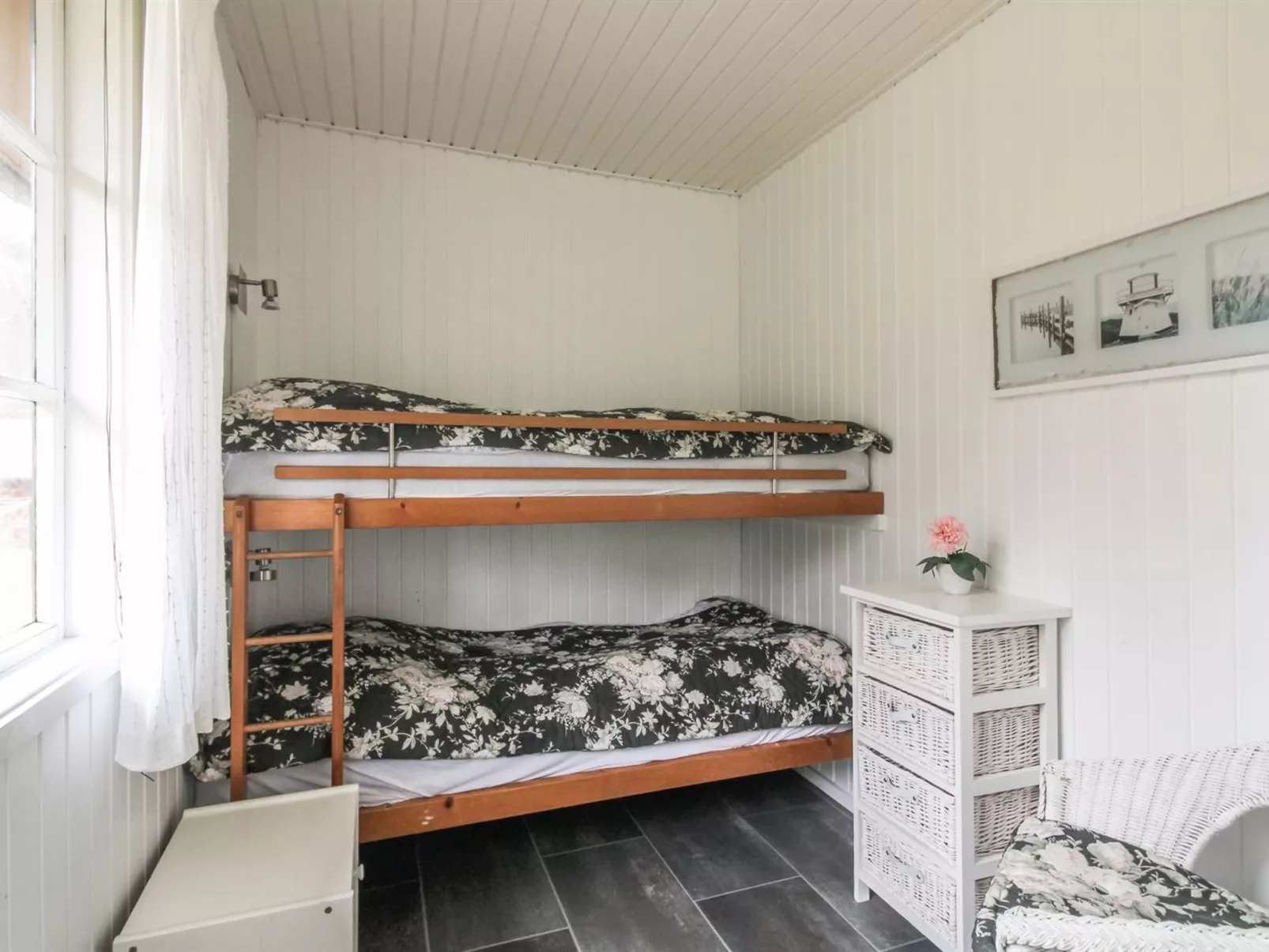 "Loke" - 300m from the sea-Inside