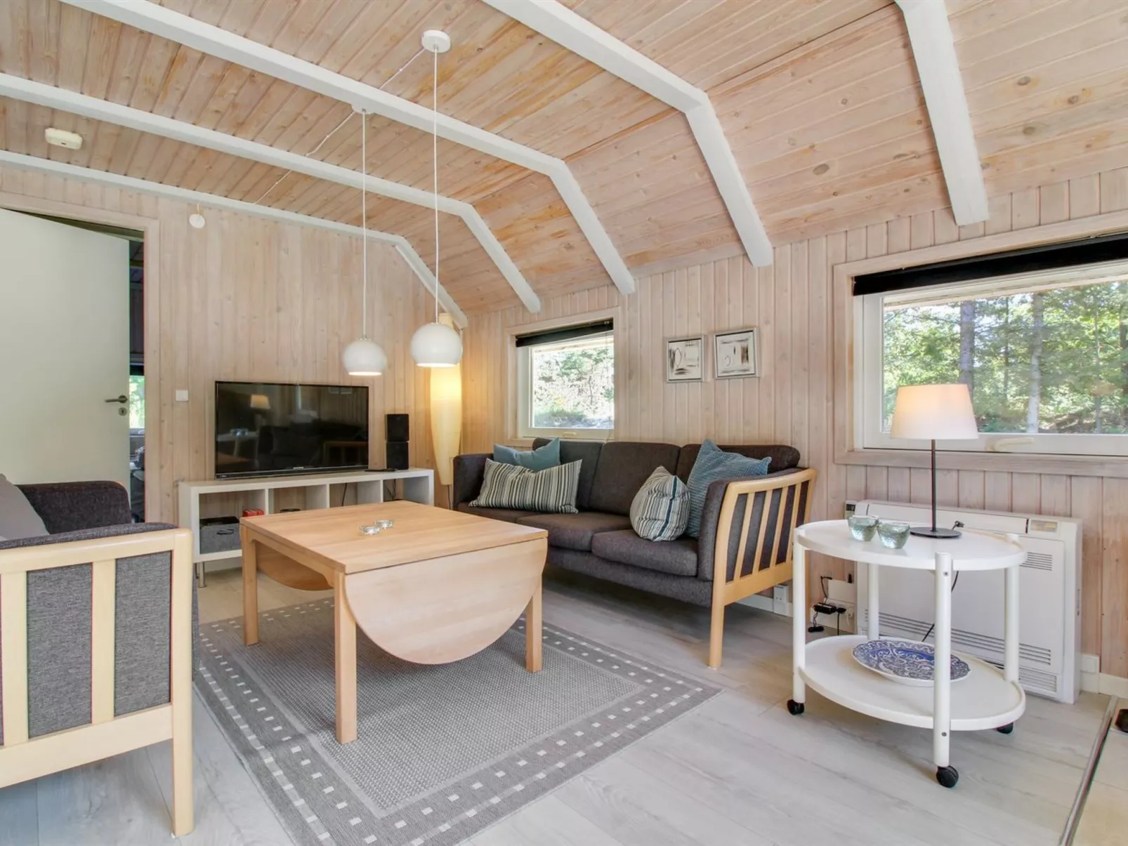"Arttu" - 2.4km from the sea-Inside