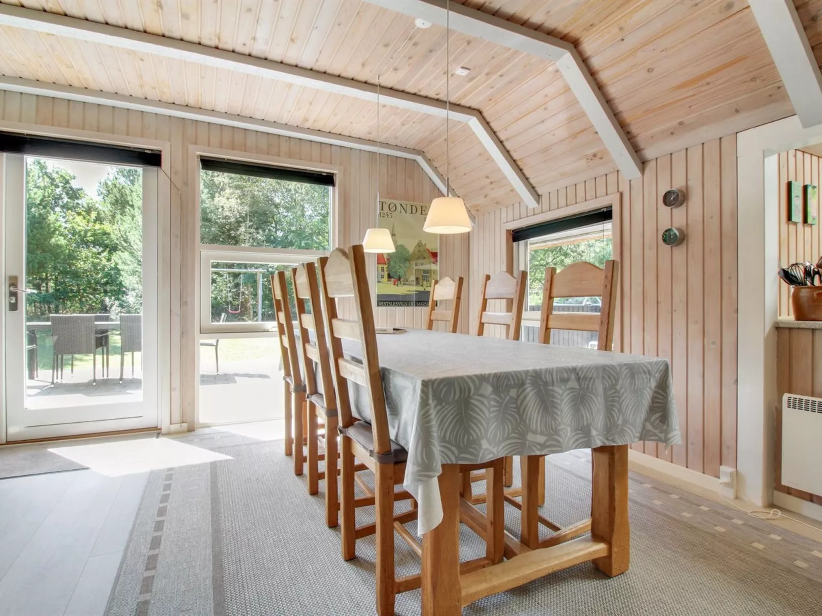"Arttu" - 2.4km from the sea-Inside