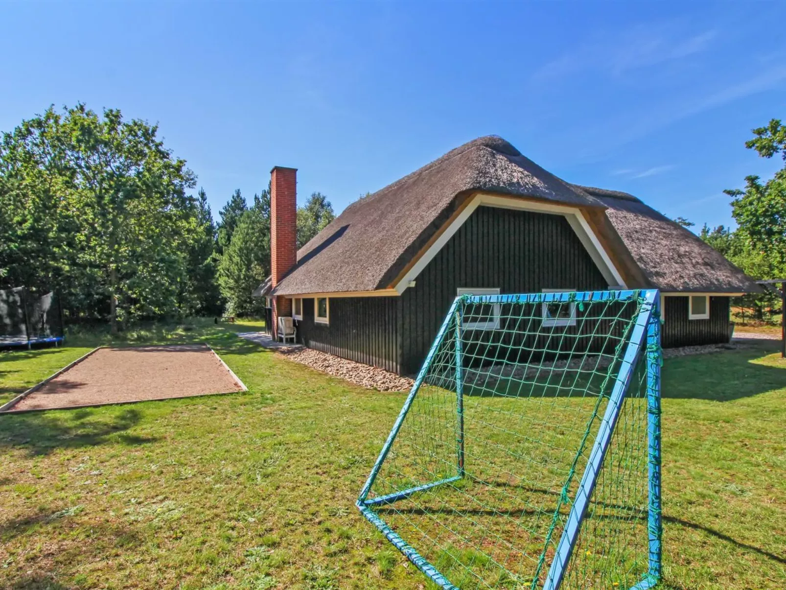 "Arttu" - 2.4km from the sea-Outside