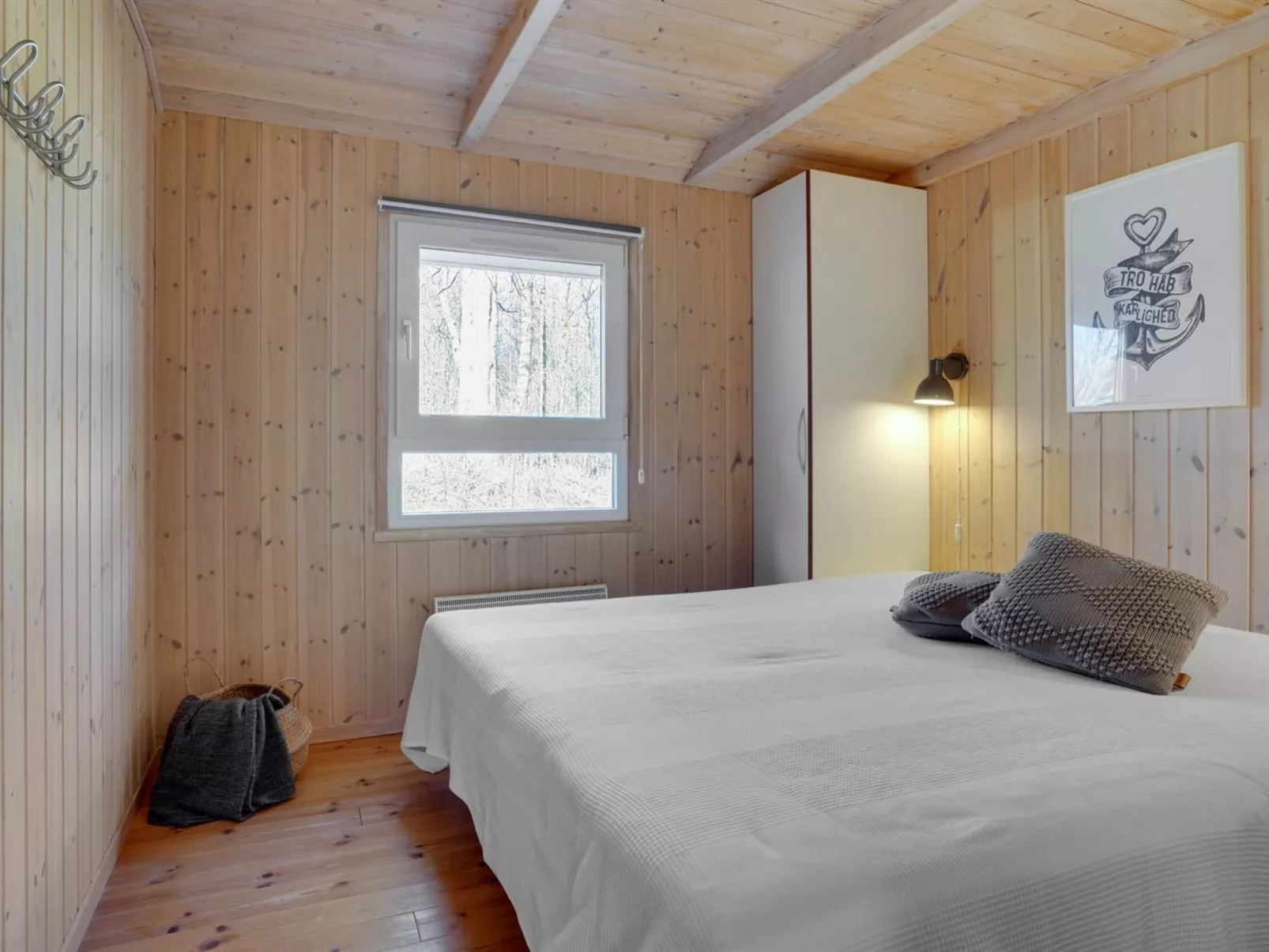"Mika" - 1km from the sea-Inside