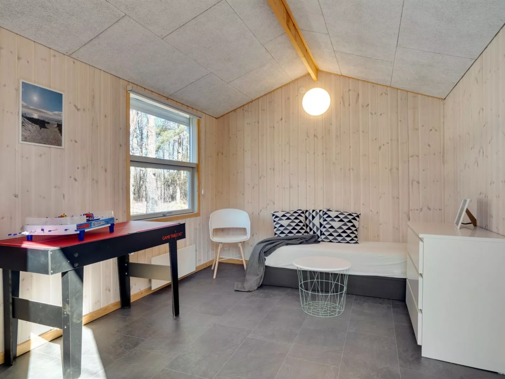 "Mika" - 1km from the sea-Inside