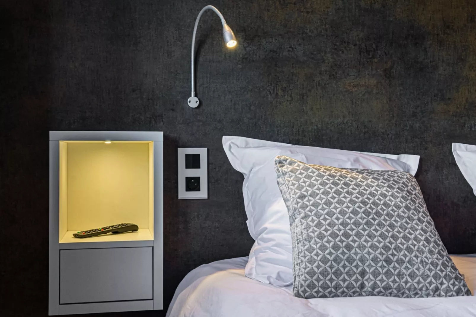 LE MILLE FIORI HOUSE-Bedroom