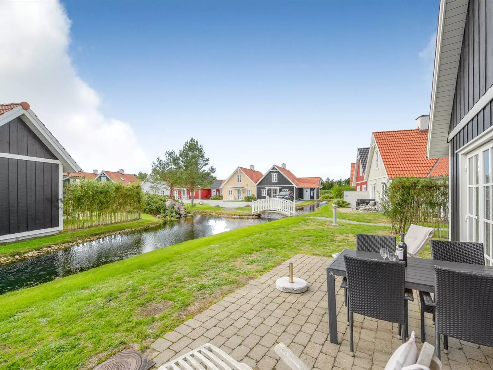 "Folkmar" - 800m from the sea-Outside