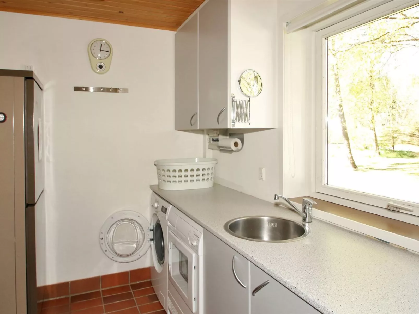 "Ognen" - 1.5km from the sea-Inside