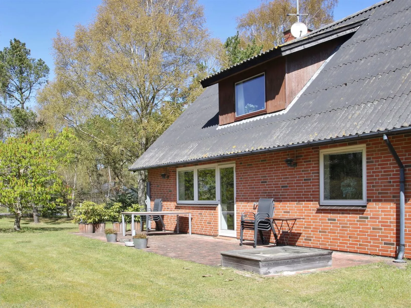"Ognen" - 1.5km from the sea-Inside
